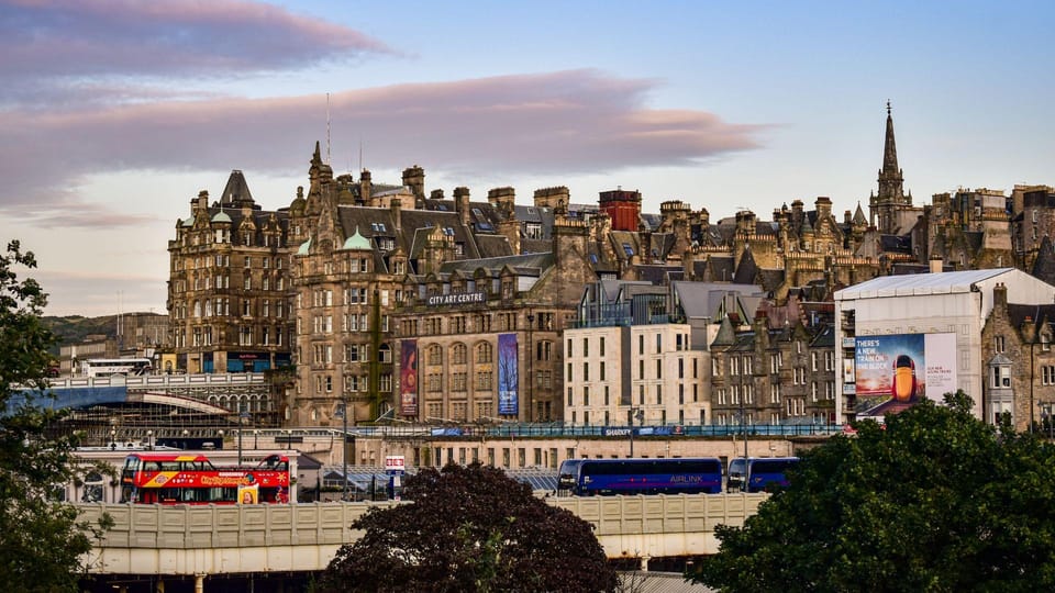 Edinburgh Walking Tour with a Local - Hilltop viewpoints and dramatic angles (without the cram)