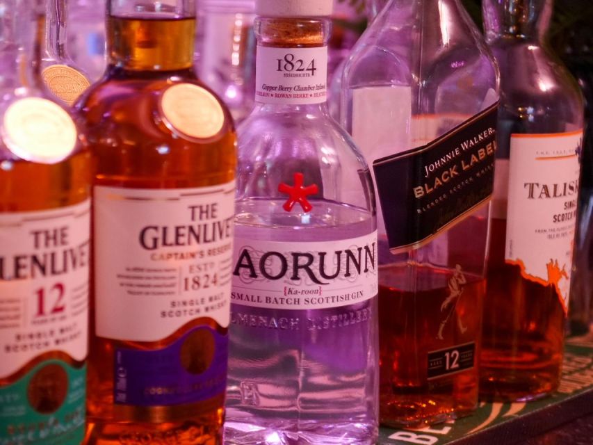 Edinburgh: Whisky Tasting in one of the oldest pubs - Should you book the Edinburgh whisky tasting at Tolbooth Tavern?