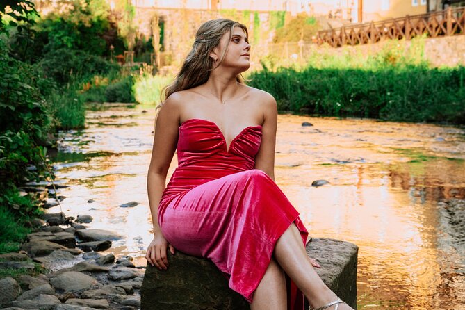 Elegant Professional Private Photoshoot Tour in Edinburgh - Dean Village: the Quiet Start With Instant Photo Mood