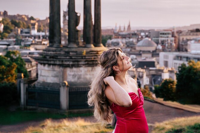Enchanted Professional Private Photoshoot Tour in Edinburgh - Grassmarket to Vennel Viewpoint: the castle-views payoff
