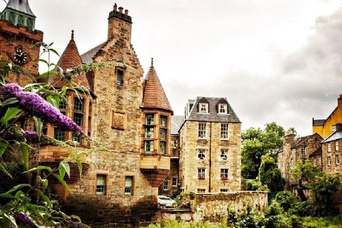 Enchanting Edinburgh: Half-Day Walking Tour with Local Guide - Meeting at Waterloo Place: the easiest way to start