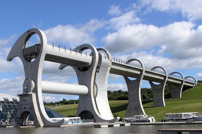 Executive Scottish Lowlands Tour - The Kelpies & The Helix: huge horse heads and a little folklore