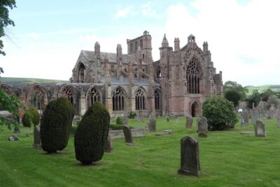 From Edinburgh: 1-day Outlander Tour - attractions included - Price and what you’re really paying for
