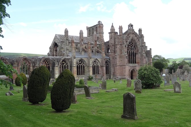 From Edinburgh: 1-day Outlander Tour - attractions included - Price and what you’re really paying for