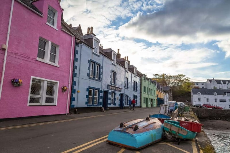 From Edinburgh: 6-Day Isle of Skye and Hebridean Hopper Tour - Eilean Donan and Armadale to Mallaig: leaving Skye with a show