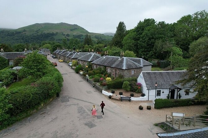 From Edinburgh: Argyll, Castles & West Highlands Day Tour - Inveraray village time: choose your paid interiors, keep your lunch flexible