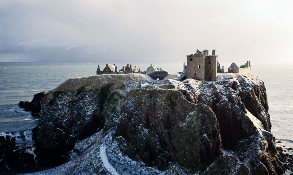 From Edinburgh: Glamis and Dunnottar Castles Tour in Spanish - Key Takeaways Before You Go
