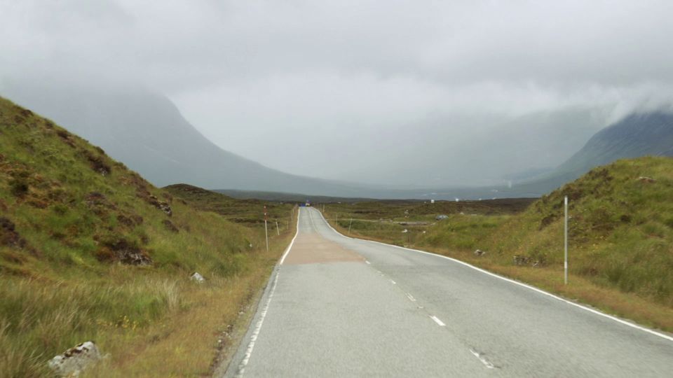 From Edinburgh: Glasgow & Scottish lakes Spanish Tour - Glasgow Panoramic Drive: From Castle Street to Kelvingrove