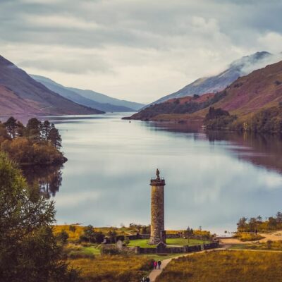 From Edinburgh: Glenfinnan Viaduct and Glencoe Day Trip - Glenfinnan Viaduct: the star stop and what to do with your hour