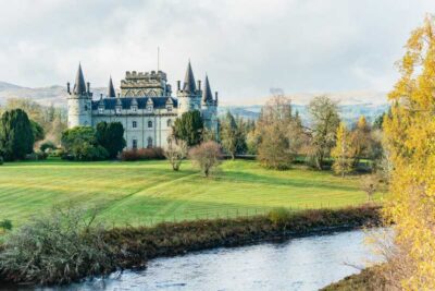 From Edinburgh: West Highlands, Lochs, and Castles Tour - Morning start: Stirling pass-by and Loch Lomond’s Luss on the shore