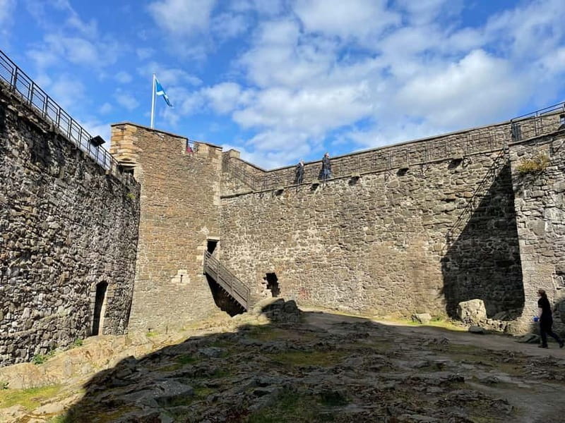 From Glasgow: Castles, Clans & Outlander Day Tour - Blackness Castle and Fort William Views over the Firth of Forth