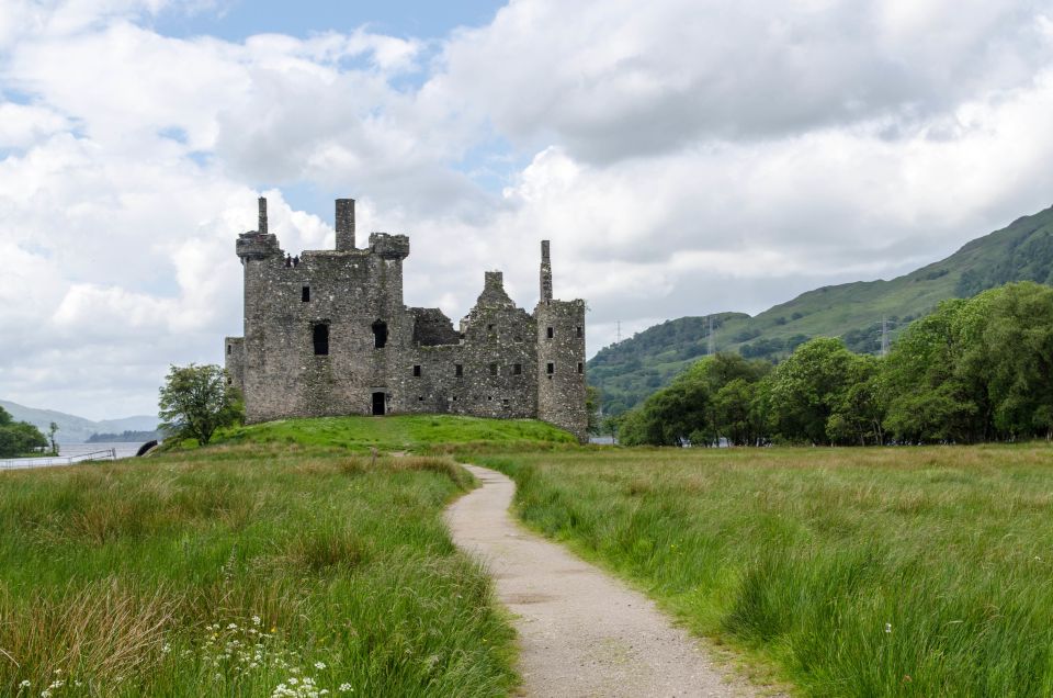 From Glasgow: Oban, Lochs & Inveraray Day Tour - Inveraray on Loch Fyne: Campbell Clan Sweets and a Scenic Finish
