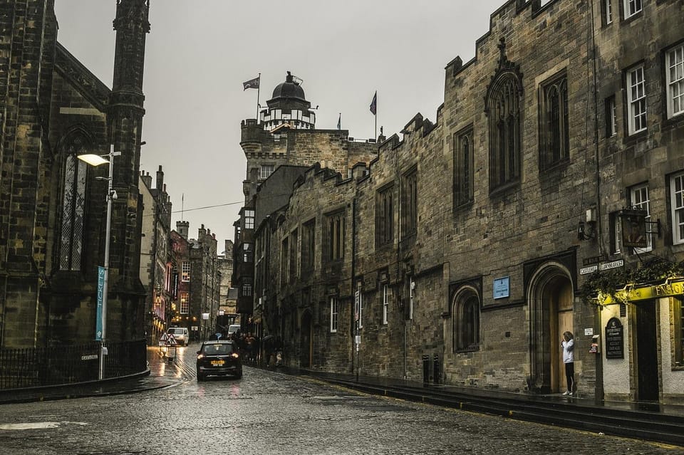 Ghost Tour in Edinburgh - Starting at The Scotch Whisky Experience: A Convenient Old-Town Launch