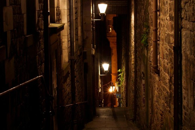 Ghosts, Mysteries, and Witches Tour - Before You Go: Time, Route Style, and What to Expect On Foot