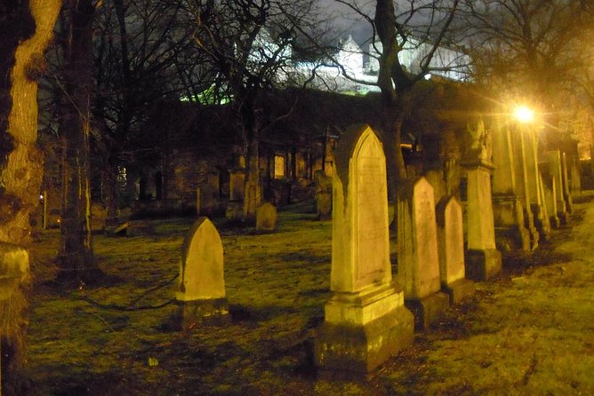 Ghosts, Mysteries, and Witches Tour - Borthwick’s Close: The Old Town’s Narrow, Grim Reality
