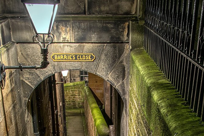 Ghosts, Mysteries, and Witches Tour - Niddry Street and the South Bridge Vaults: Smuggling, Secret Medicine, and Strange Talk