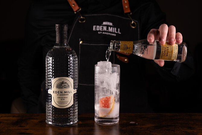 Gin Tasting Experience with a Perfect Serve - Warm-Up Moment: The Original Gin and Tonic