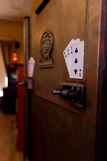 Glasgow: Escape Room The Magicians Heist - Mission Briefing: The Master Magician’s Home and the Book of Tricks