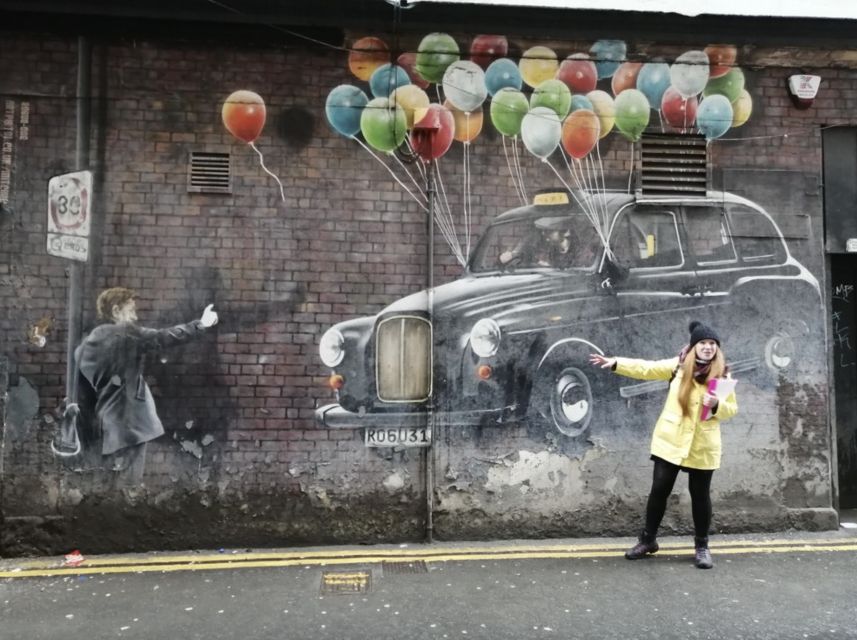 Glasgow: Private Street Art Walking Tour - The Lighthouse area stop: a smart landmark before the mural trail