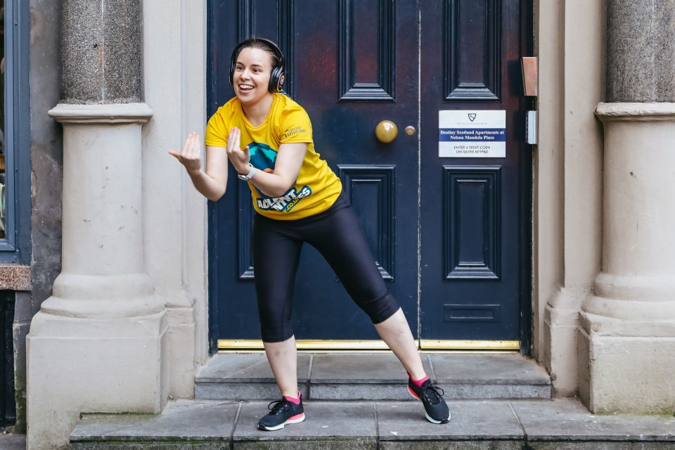 Glasgow: Silent Disco Adventure Tour - Buchanan Street boogie: the first big hit of energy