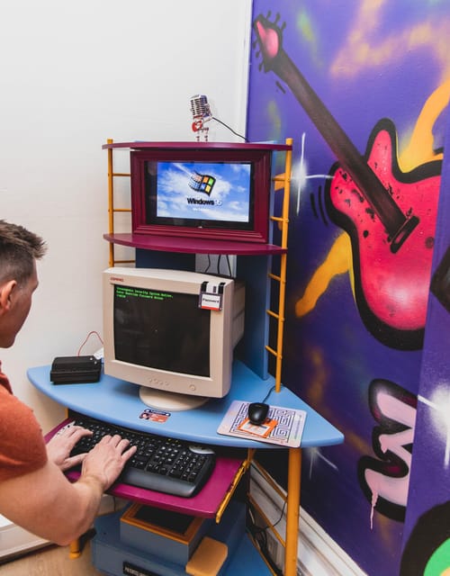 Glasgow: Stuck in the 90s... A Nostalgic Musical Escape Room - What the experience includes (and what it doesn’t)