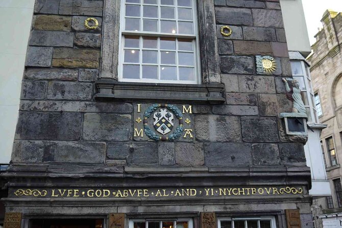 Highlights from the Royal Mile: A Self-Guided Audio Tour - Deacon Brodie’s Trail and Old Tolbooth Wynd