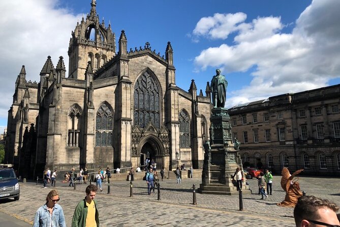 Historic Edinburgh and Rosslyn Chapel Full-Day Private Tour in a Premium Minivan - Price and value: what you’re paying for, and what you’ll still need to budget