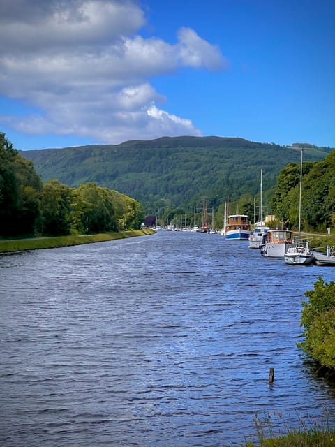Inverness: Caledonian Canal eBike Tour - The café stop at Highland Gift Shop: cake and coffee break