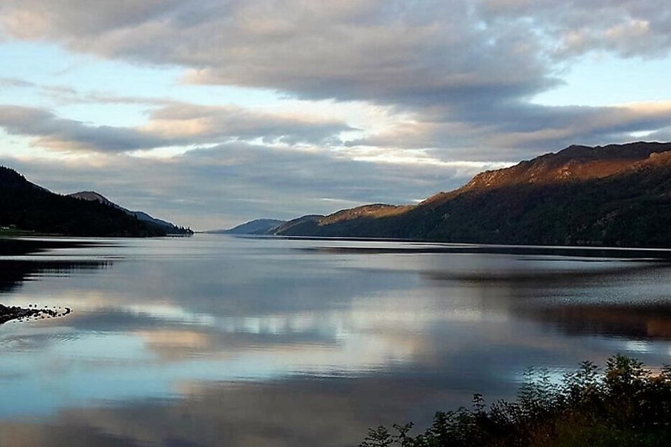 Inverness: Loch Ness Experience 1-Day Tour - The Start in Inverness: Waverley Centre to Loch Ness Views