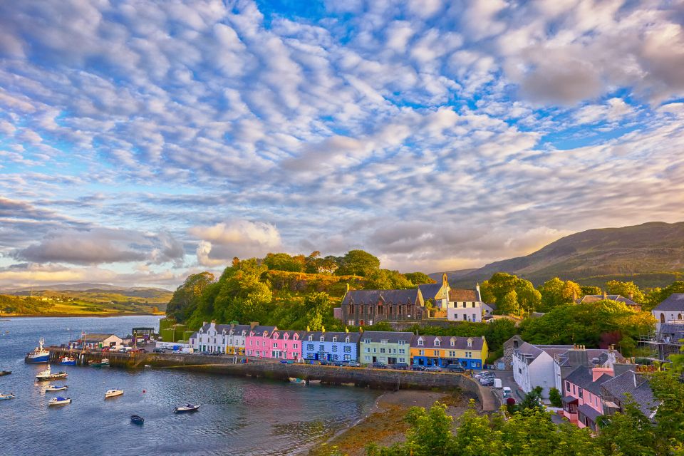 Isle of Skye and the Highlands 5-Day Tour from Edinburgh - Day 4: Skye at the mercy of weather—Trotternish Ridge or Dunvegan Castle