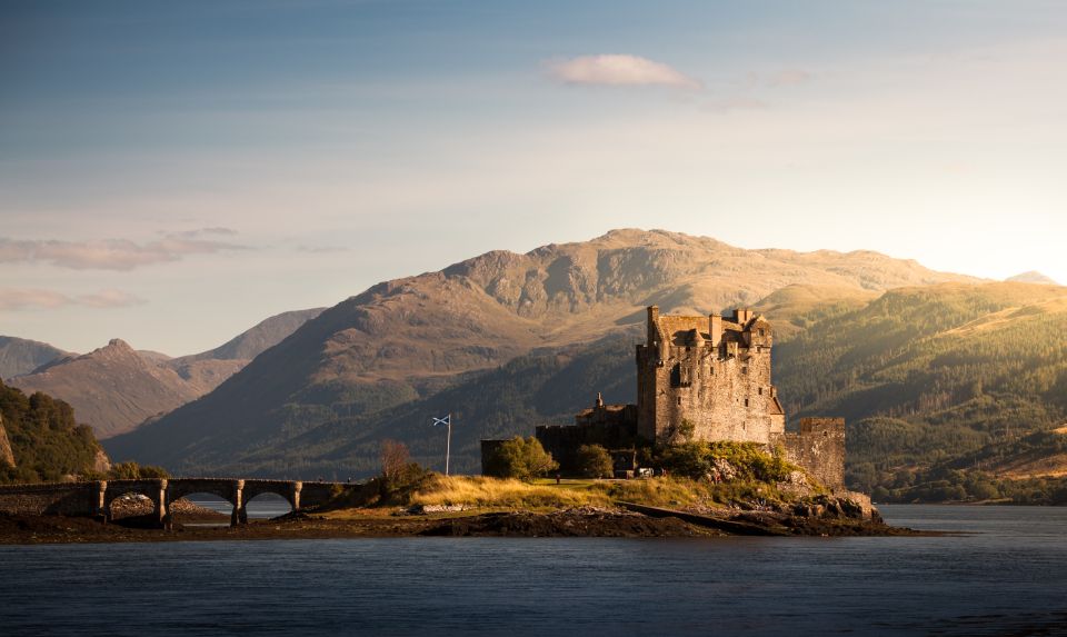 Isle of Skye and the Highlands 5-Day Tour from Edinburgh - Day 1: Dunkeld, Cairngorms pines, and Loch Ness from Dores