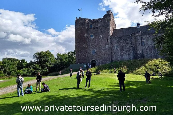 Jamie Fraser Outlander tour to Lallybroch tours Edinburgh - How This Outlander Jamie Fraser Tour Really Feels From Edinburgh