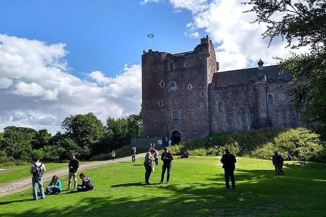 Jamie Fraser Outlander tour to Lallybroch tours Edinburgh - Doune Castle as Castle Leoch: What You’ll Be Looking For