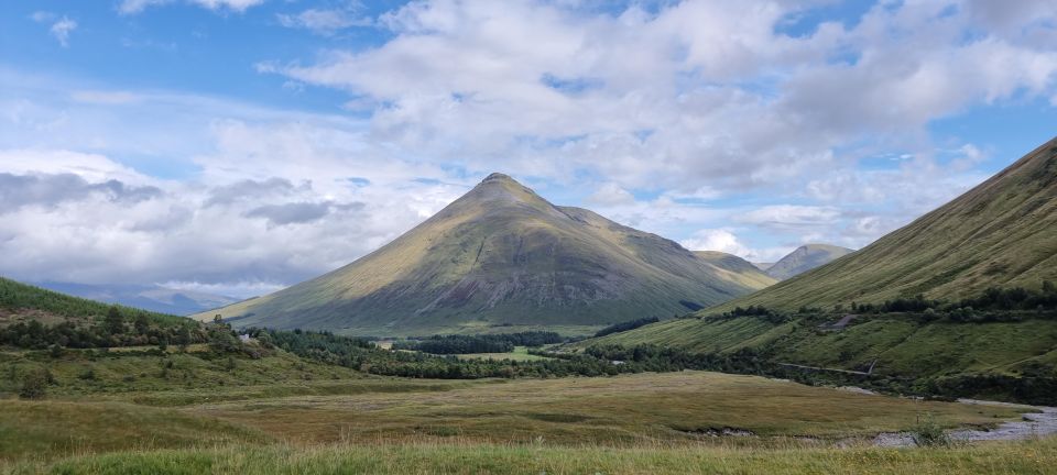 Loch Lomond and The Highlands Day Tour - Loch Lomond and the Trossachs: the first stretch of calm