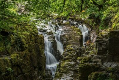 Loch Ness Cruise, Scenic Walk, Whisky & Glencoe Tour - Edinburgh - Queensferry Crossing and the morning drive north toward the Highlands