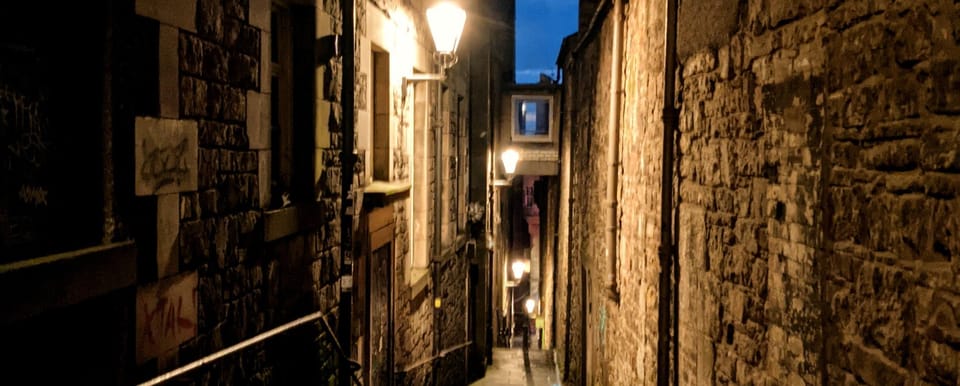 Magic and Legends in Edinburgh: Small Group Walking Tour in French - Key highlights worth circling