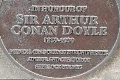 Medical and Surgical History of Edinburgh - Private Walking Tour - Surgeons’ Hall Museums: where the story turns to professions and women’s access