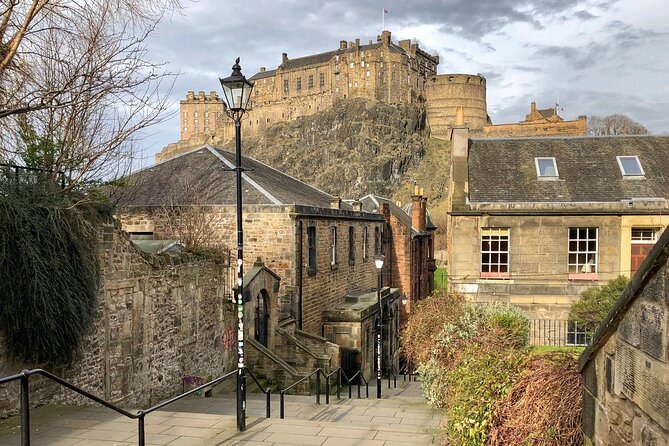 Old Edinburgh Private Walking Tour - Royal Mile stories, Outlander references, and how places get named