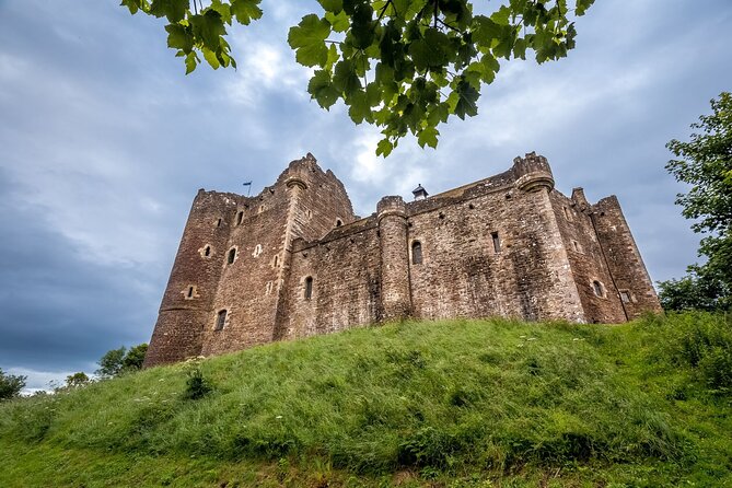 Outlander Filming Locations Day Tour from Edinburgh - Culross Hour: Cranesmuir Town Square and a Break from Castles
