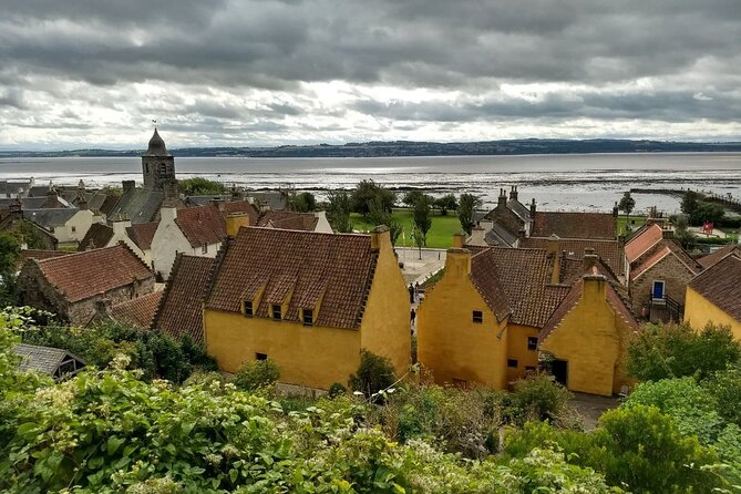 Outlander Filming Locations Day Tour from Edinburgh - Falkland Village: The 1940s Inverness Detour
