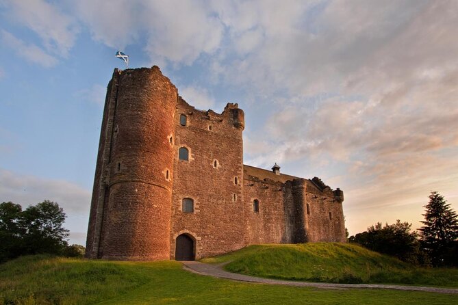 Outlander locations experience, Private Tour in a premium Minivan - Why This Outlander Locations Tour Works So Well From Edinburgh