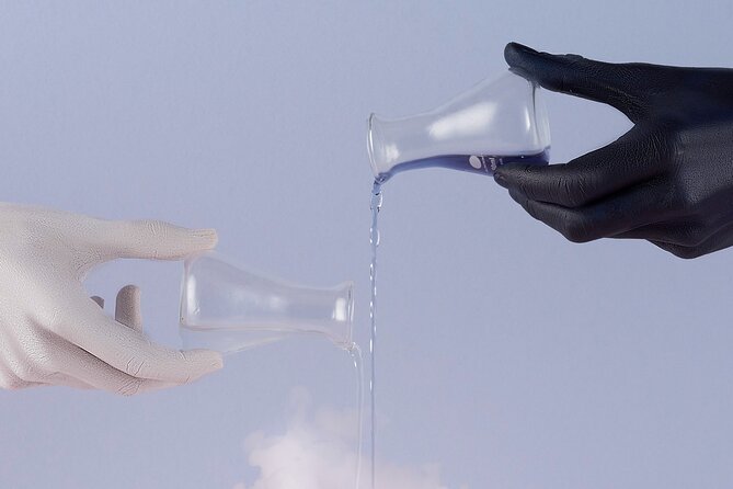 Potion Experience at the Edinburgh School of Magic - Getting to 249 High St and stepping into the vibe