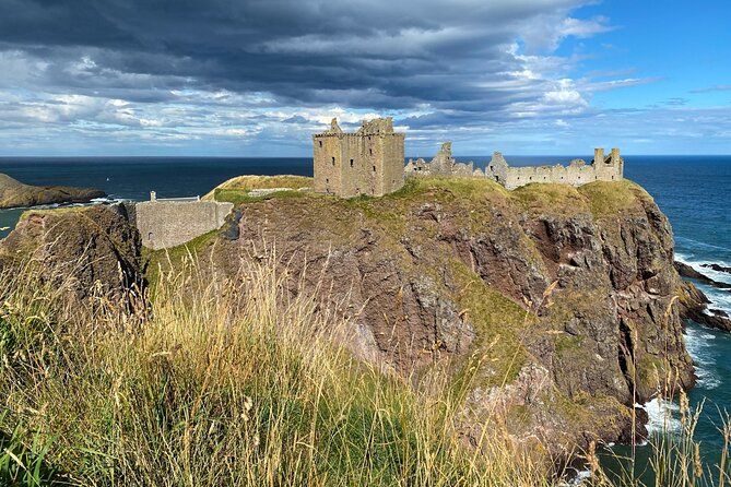 Private Balmoral Glamis Dunnottar Castles Tour from Aberdeen - Crathes Castle: Free to Wander, Worth Paying for the Gardens