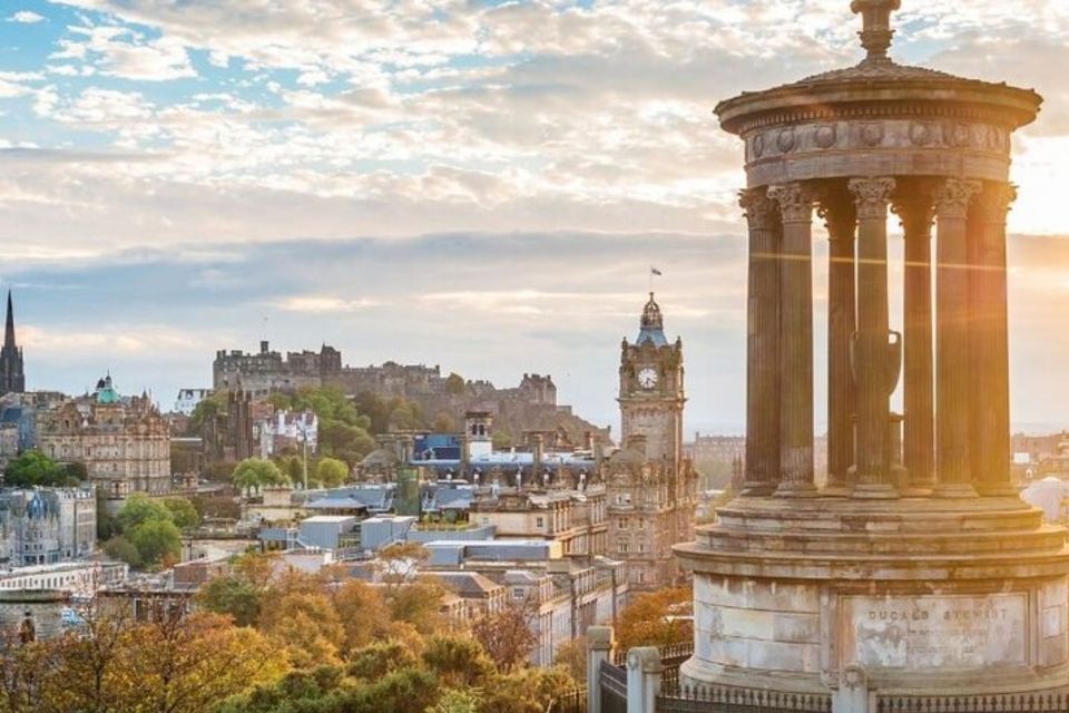 Private Custom Tour with a Local Guide in Edinburgh - Why a private local guide works so well in Edinburgh’s old streets