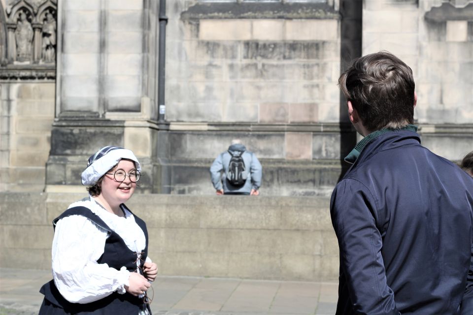 Private Discovery Tour: Edinburgh's Strange & Secret History - Grassmarket: medieval markets, pubs, and the city’s darker side