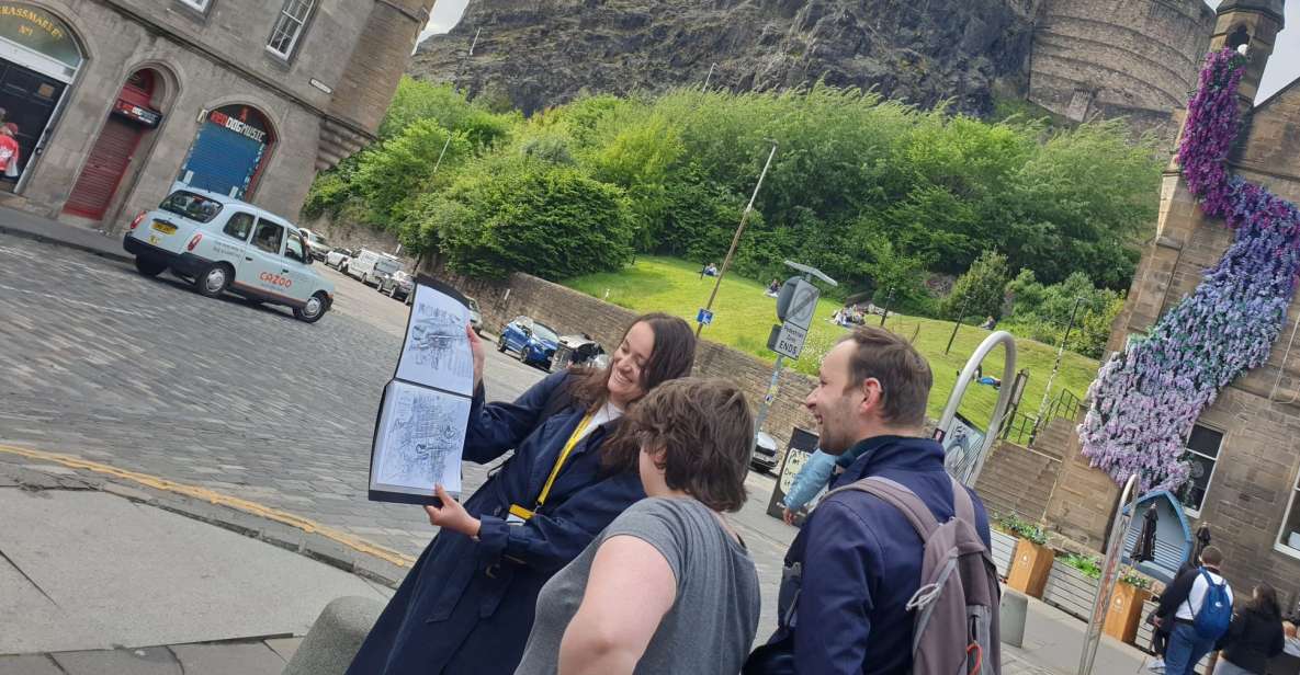Private Discovery Tour: Edinburgh's Strange & Secret History - A French storyteller who keeps the tour moving in 2 hours
