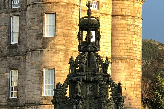 Private Edinburgh City 4-Hour Guided Tour in a black cab LEVC TX - Greyfriars Kirkyard and Dean Village: quieter, moodier stops