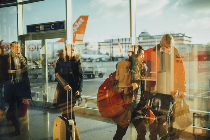 Private Edinburgh Departure Transfer - Hotel / Accommodation to Airport - Vehicle Size, Luggage Help, and Group Practicalities