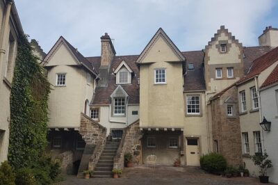 Private Edinburgh & Rosslyn Chapel Tour - Royal Mile to Edinburgh Castle: Getting Oriented in Medieval Edinburgh