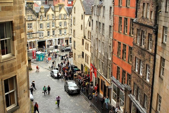 Private Edinburgh Tour for Families with a Local, 100% Personalized - Camera Obscura and the World of Illusions for curious minds